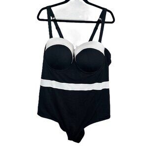 Torrid Size 5X Black & White Underwire One-Piece Swimsuit